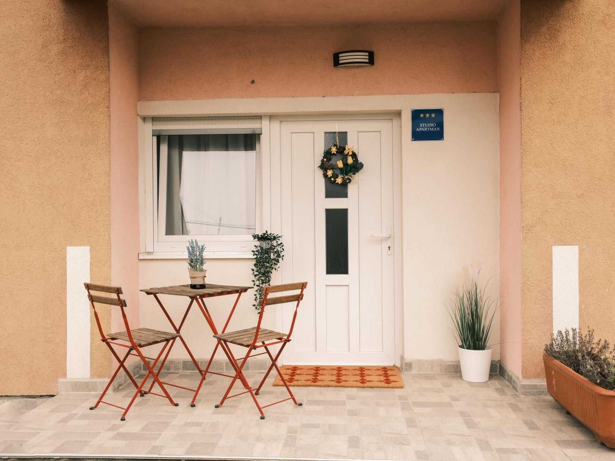 Apartmani Venium Križevci エクステリア 写真
